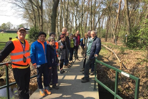 Groepsfoto deelnemers gezondheidswandeling.